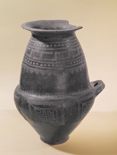 Etruskische cineraria urn met geometrische decoratie, Villanovische periode, 8e eeuw v.Chr. door Etruscan